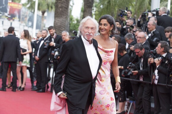 Pierre Richard et sa femme Ceyla Lacerda - Montée des marches du film "Mad Max : Fury Road" lors du 68e Festival International du Film de Cannes le 14 mai 2015
