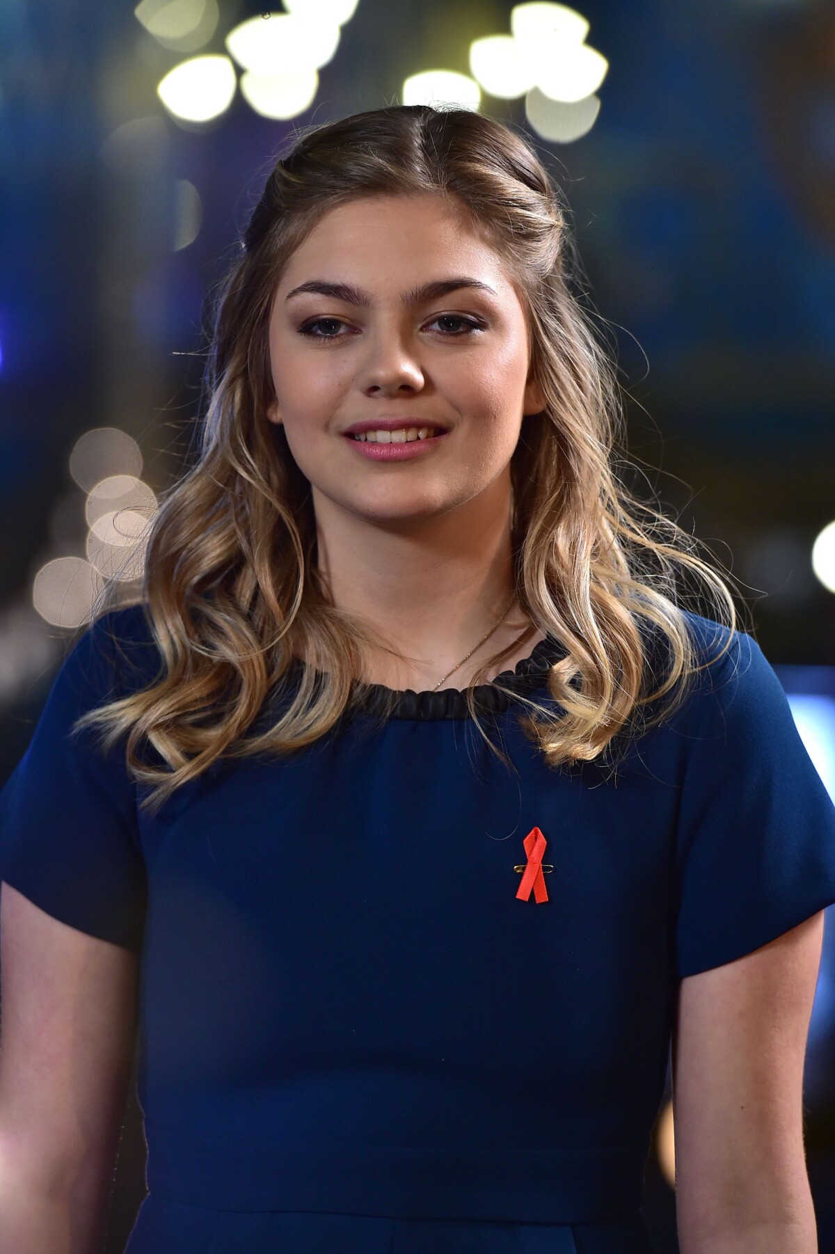 Photo Exclusif Louane Emera Enregistrement De L Mission La T L Chante Pour Le Sidaction