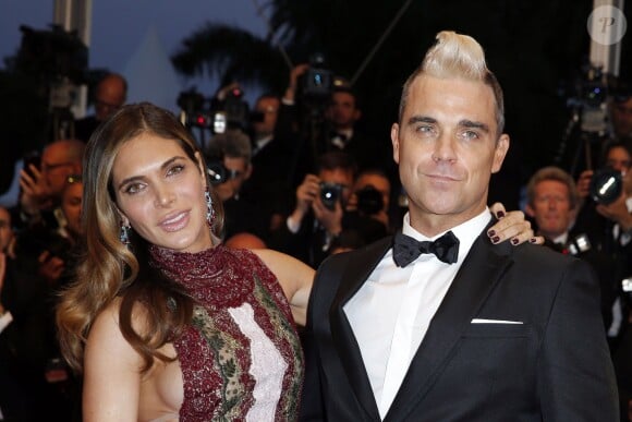 Robbie Williams et sa femme Ayda Shield - Montée des marches du film "The Sea of Trees" (La Forêt des Songes) lors du 68e Festival International du Film de Cannes, le 16 mai 2015.