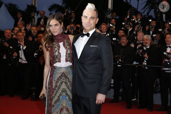Robbie Williams et sa femme Ayda Shield - Montée des marches du film "The Sea of Trees" (La Forêt des Songes) lors du 68e Festival International du Film de Cannes, le 16 mai 2015.