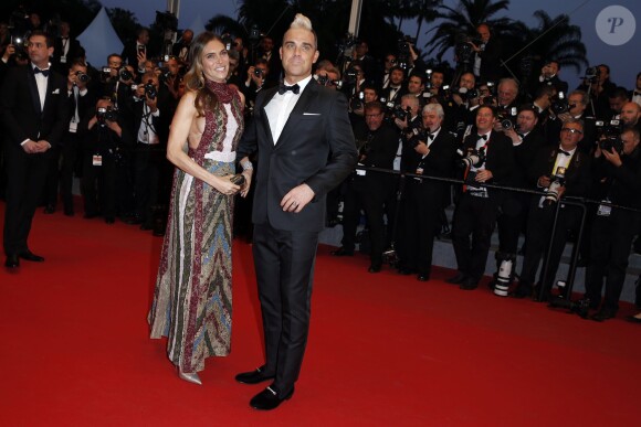 Robbie Williams et sa femme Ayda Shield - Montée des marches du film "The Sea of Trees" (La Forêt des Songes) lors du 68e Festival International du Film de Cannes, le 16 mai 2015.