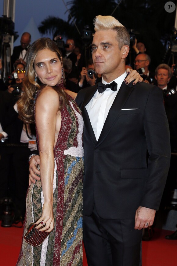 Robbie Williams et sa femme Ayda Shield - Montée des marches du film "The Sea of Trees" (La Forêt des Songes) lors du 68e Festival International du Film de Cannes, le 16 mai 2015.