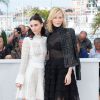 Rooney Mara et Cate Blanchett - Photocall du film "Carol" lors du 68e Festival International du Film de Cannes le 17 mai 2015