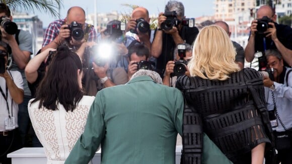 Cannes 2015 - Cate Blanchett et Rooney Mara : Charme et... main aux fesses !