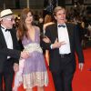Jean-François Dérec, Catherine Habib, Bernard Mènez - Montée des marches du film "Mon Roi" lors du 68e Festival International du Film de Cannes, le 17 mai 2015.