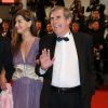 Jean-François Dérec, Catherine Habib, Bernard Mènez - Montée des marches du film "Mon Roi" lors du 68e Festival International du Film de Cannes, le 17 mai 2015.