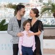 Gilad Kahana, Natalie Portman et Amir Tessler - Photocall du film "Une histoire d'amour et de ténèbres" lors du 68e Festival International du Film de Cannes, le 17 mai 2015.