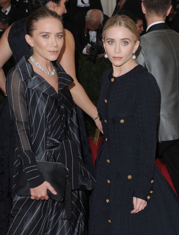 Les jumelles Mary-Kate et Ashley Olsen - Soirée du Met Ball / Costume Institute Gala 2014: "Charles James: Beyond Fashion" à New York, le 5 mai 2014.