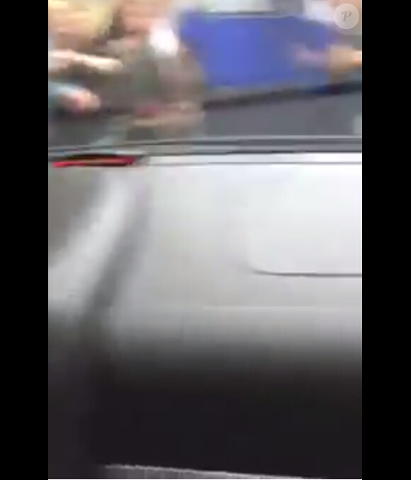 Amélie Neten : Elle déclenche une émeute en Suisse à Neuchatel, le 23 mai 2015