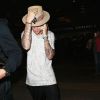 Justin Bieber arrive à l'aéroport de LAX à Los Angeles, le 1er mai 2015  