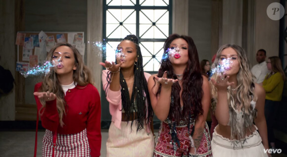 Les Little Mix vengeresses dans Black Magic, mai 2015.