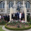 Le roi Felipe VI et la reine Letizia d'Espagne inauguraient avec la maire de Paris Anne Hidalgo le Jardin des combattants de la Nueve, à l'Hôtel de Ville, le 3 juin 2015, au deuxième jour de leur visite d'Etat en France.