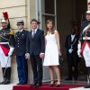 La reine Letizia et le roi Felipe VI d'Espagne ont été reçus à Matignon par le Premier ministre français Manuel Valls et sa femme Anne Gravoin le 3 juin 2015 à Paris, au deuxième jour de la visite d'Etat du couple royal espagnol.
