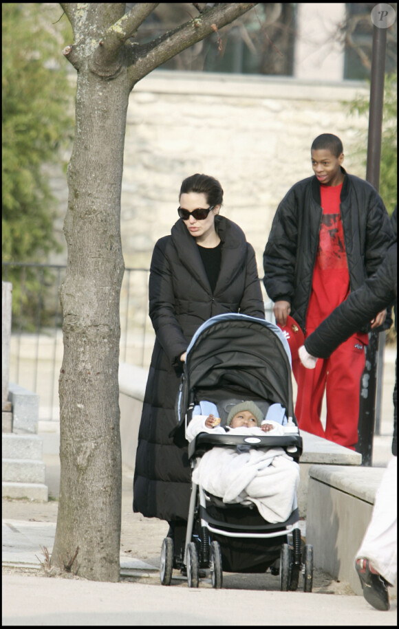 Angelina Jolie à Paris le 24 février 2006