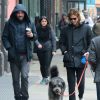 Zachary Quinto et son compagnon Miles McMillan promènent leurs chiens dans les rues de New York. Le 8 février 2015