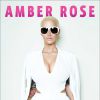 Amber Rose, auteur, présente son guide pour le succès intitulé "How to be a bad bitch". Disponible le 27 octobre 2015.