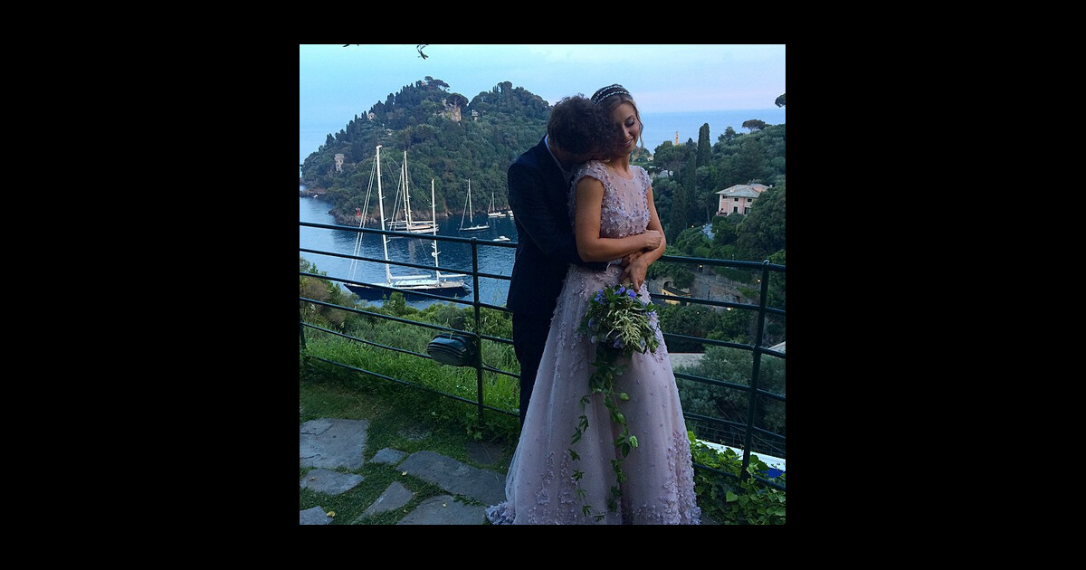 Aly Michalka (Mon Oncle Charlie) est mariée ''Un mariage sentimental