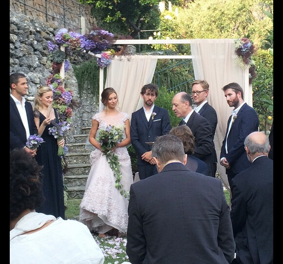 Aly Michalka s'est mariée avec son compagnon depuis trois ans Stephen Ringer, à Portofino en Italie le 9 juin 2015