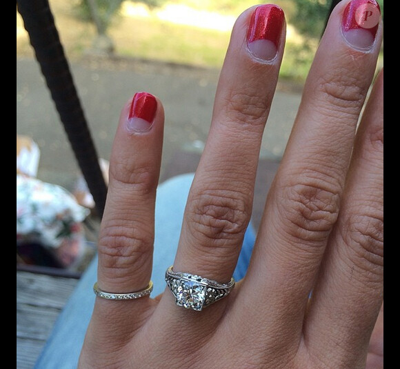 Aly Michalka s'est fiancée avec Stephen Ringer, sur Instagram en juillet 2014