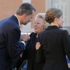 Le roi Felipe VI d'Espagne, la princesse Beatrix des Pays-Bas, la reine Letizia d'Espagne, la princesse Laurentien. Les familles royales d'Espagne et des Pays-Bas ainsi que de nombreuses personnalités espagnoles se sont réunies le 8 juin 2015 au monastère San Jeronimos el Real, à Madrid, autour de la famille du prince Kardam de Bulgarie pour une messe à sa mémoire, deux mois après sa mort le 7 avril, après cinq ans passés dans le coma.