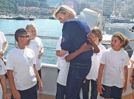 Princesse Charlene: Au naturel avec des garnements, chic avec des femmes de choc
