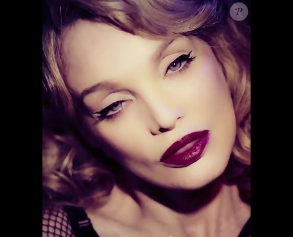 Teaser de la collaboration entre Arielle Dombasle et The Hillbilly Moon Explosion