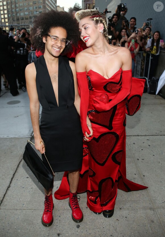 Miley Cyrus, Tyler Ford - Gala "AmfAR Inspiration Gala" à New York, le 16 juin 2015
