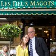  Guillaume de Charry et sa fille Rose - D&eacute;jeuner "P&egrave;res et Filles" au restaurant "Les deux Magots" &agrave; Paris 