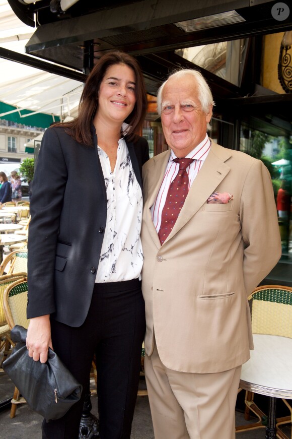 Le comte Ivan de Limur et sa fille Marie - Déjeuner "Pères et Filles" au restaurant "Les deux Magots" à Paris
