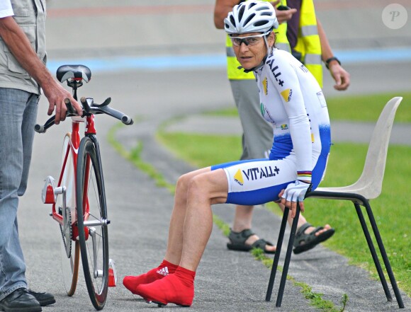 Jeannie Longo à Eybens, le 27 mai 2012