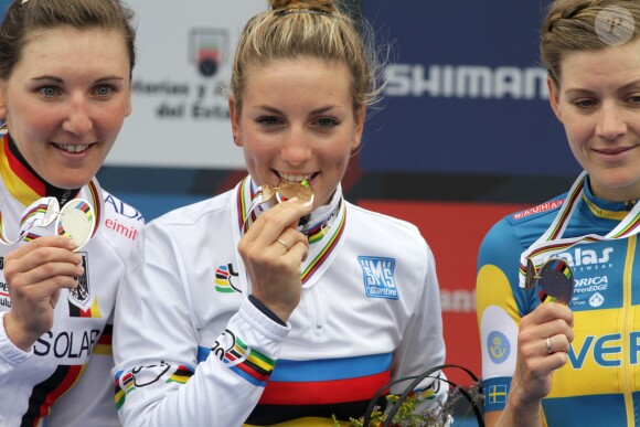 Pauline Ferrand-Prévot, championne du monde de cyclisme sur route, le 27 septembre 2014 à Ponteferrada, en Espagne