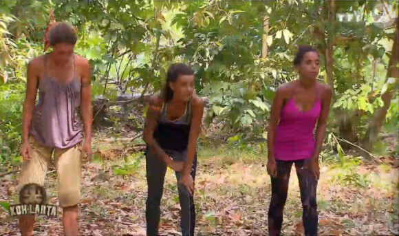 Les filles s'affrontent en épreuve d'immunité, dans Koh-Lanta 2015 (épisode 10), le vendredi 26 juin 2015 sur TF1.