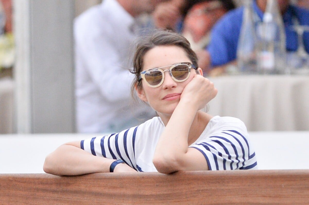 Vidéo : Marion Cotillard - Reconnaissance du parcours lors du Longines