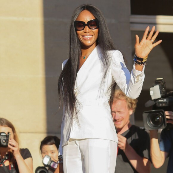 Naomi Campbell lors du défilé Atelier Versace (collection haute couture automne-hiver 2015-2016) au Palais Brongniart. Paris, le 5 juillet 2015.