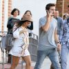 Kourtney Kardashian enceinte et son compagnon Scott Disick se rendent chez le médecin à Beverly Hills, le 16 octobre 2014.  