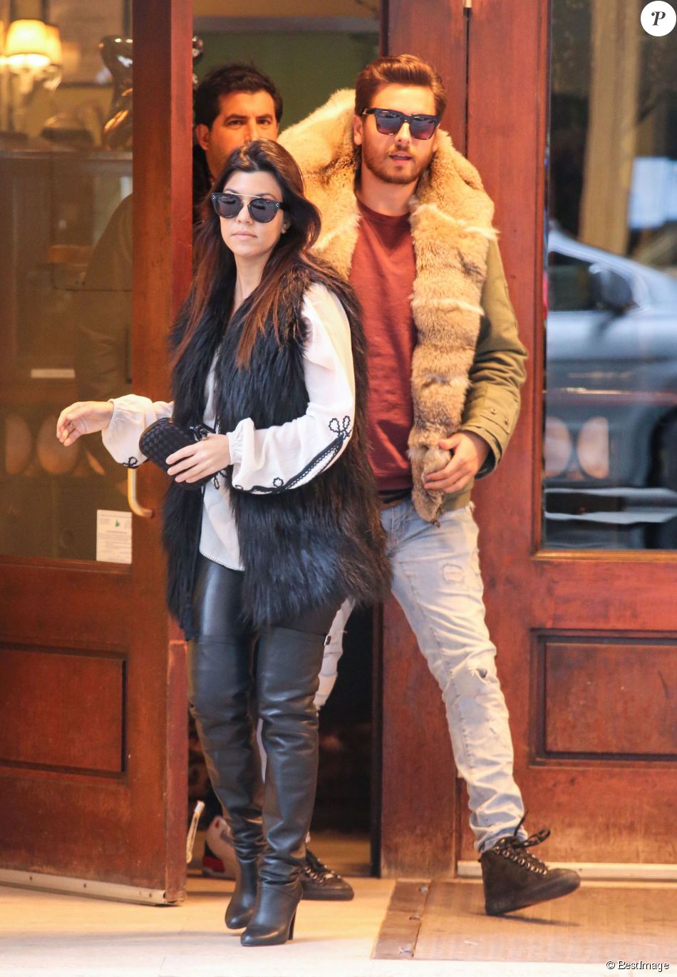  Kourtney Kardashian et Scott Disick vont d&amp;eacute;jeuner au restaurant Cipriani &amp;agrave; New York, le 24 f&amp;eacute;vrier 2014.  