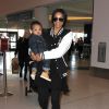 La chanteuse Ciara et son fils Future Wilburn à l'aéroport de Los Angeles le 15 janvier 2015
