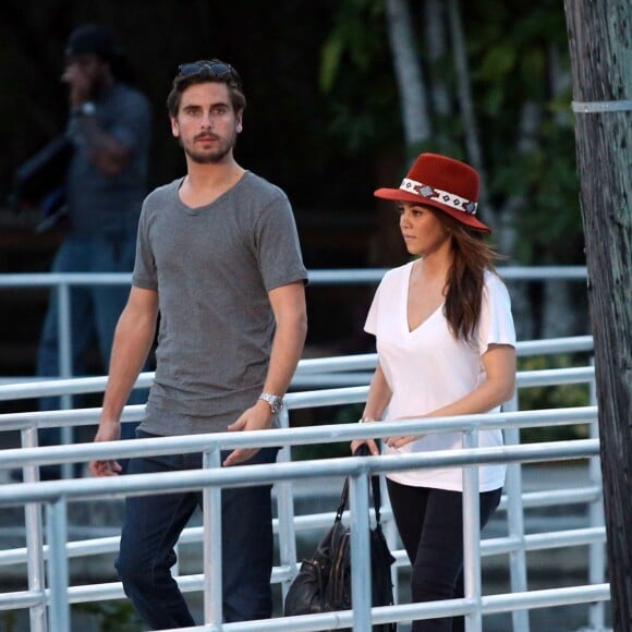 Kourtney Kardashian et Scott Disick emmenent leur fils Mason au "Everglades Safari Park" a Miami, le 11 decembre 2012.