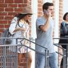 Kourtney Kardashian enceinte et son compagnon Scott Disick se rendent chez le médecin à Beverly Hills, le 16 octobre 2014. 