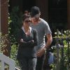 Kourtney Kardashian et Scott Disick vont déjeuner à Calabasas le 4 avril 2014.