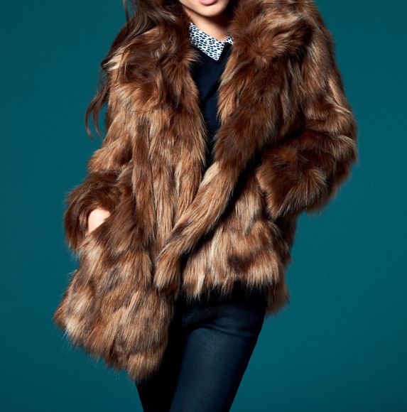 Elisa Sednaoui est le nouveau visage de la marque 1.2.3