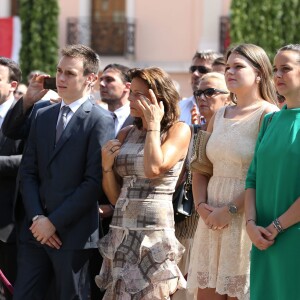 Louis Ducruet, la princesse Stéphanie de Monaco, Camille Gottlieb et Pauline Ducruet. La famille princière de Monaco célébrait le 11 juillet 2015 autour du prince Albert II et de la princesse Charlene les 10 ans de l'avènement du souverain monégasque.