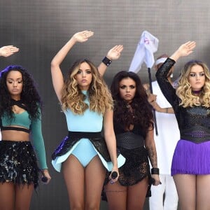 Les Little Mix sur scène au Capital FM's Summertime Ball à Wembley le 6 juin 2015.