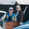 Miley Cyrus et sa copine Stella Maxwell sont allés déjeuner au restaurant Nobu à Malibu, Los Angeles, le 11 juillet 2015