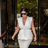 Kim Kardashian quitte son hôtel parisien le 21 juillet 2015 pour une séance shopping