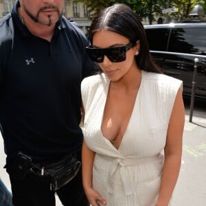 Kim Kardashian dans les rues de Paris le 21 juillet 2015