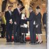 Le prince Charles et Camilla Parker Bowles saluant la famille de Sir David Frost, Carina Frost et ses enfants Miles, George et Wilfred lors de la messe à sa mémoire en l'abbaye de Westminster à Londres, le 13 mars 2014.