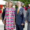 Le roi Philippe de Belgique et la reine Mathilde de Belgique au parc Royal de Bruxelles pour une rencontre avec leurs compatriotes à l'occasion de la Fête nationale belge, le 21 juillet 2015.