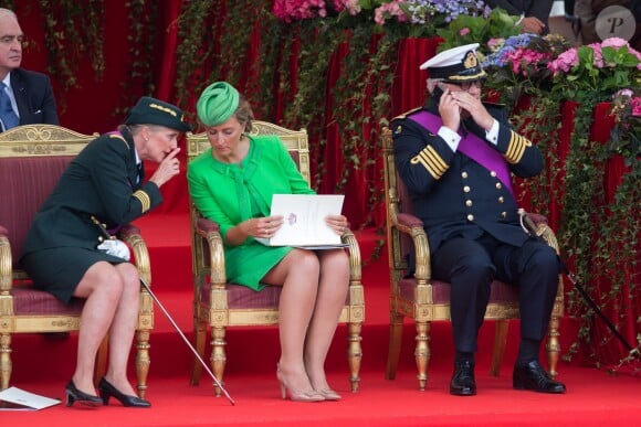 La princesse Astrid de Belgique, la princesse Claire et le prince Laurent lors du défilé militaire de la Fête nationale le 21 juillet 2015 à Bruxelles
