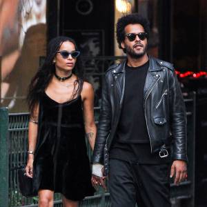 Exclusif - Zoë Kravitz et son nouveau compagnon Twin Shadow (George Lewis Jr.) en amoureux à New York le 16 juillet 2015.